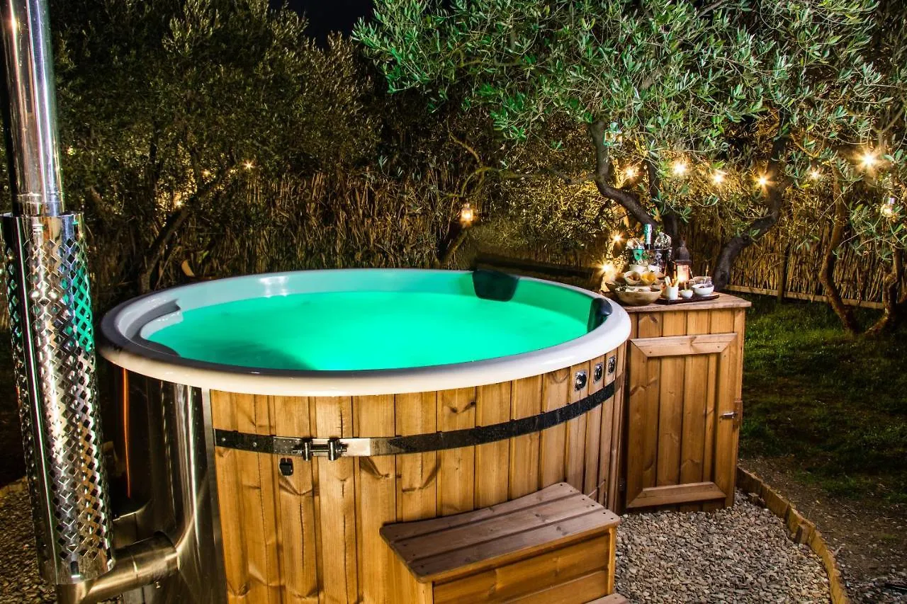 2 Cuori E 1 Yurta Glamping In Tuscany - Adults Only Asciano Italy