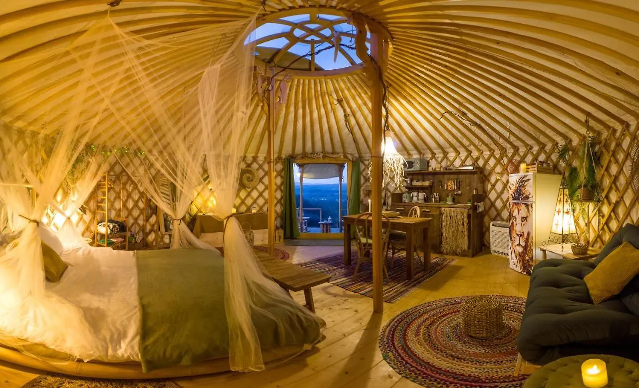 2 Cuori E 1 Yurta Glamping In Tuscany - Adults Only Asciano